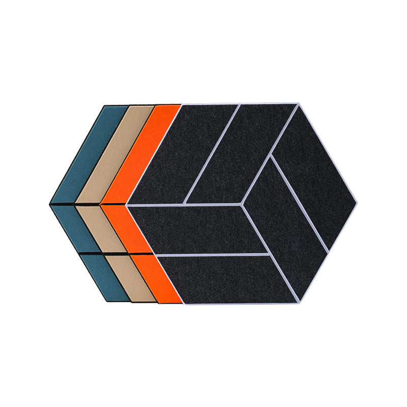 Přizpůsobitelný panel pohlcující zvuk s drážkovaným polyesterovým vláknem